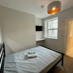 Rent 2 bedroom flat in Cardiff