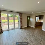 Rent 5 bedroom house in South East England