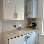 Flat to rent in Watford, Herts WD18