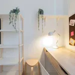 Rent a room in turin