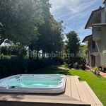 Single family villa, excellent condition, 300 m², Centro, Forte dei Marmi