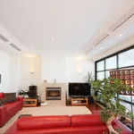 Rent 3 bedroom apartment of 200 m² in Lisbon