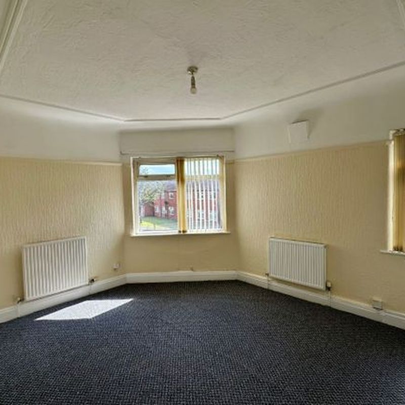 Flat to rent in Lugsdale Road, Widnes WA8