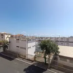 Affitto 5 camera appartamento di 130 m² in Lamezia Terme