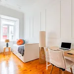 Rent 3 bedroom apartment in lisbon