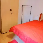 Rent a room in madrid