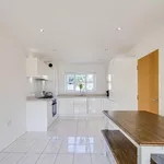 Rent 4 bedroom house in Wakefield