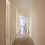 Rent 5 bedroom apartment in Porto