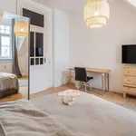 Rent a room of 108 m² in Munich