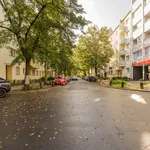 Rent 3 bedroom apartment of 66 m² in Berlin