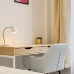 Rent 6 bedroom apartment in Barcelona