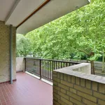 Huur 4 slaapkamer appartement van 131 m² in Buitenveldert-West