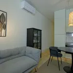 Rent 1 bedroom apartment in Porto