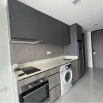 Rent 1 bedroom apartment of 43 m² in Singapore