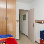 Rent 4 bedroom apartment in Barcelona