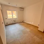 Rent 2 bedroom apartment of 65 m² in Naples