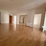 Rent 5 bedroom apartment of 180 m² in Crotone