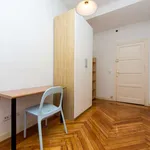 Rent a room of 150 m² in madrid