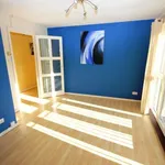 Flat to rent in Woking, Surrey GU21