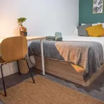 Rent a room of 120 m² in madrid