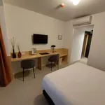 Rent a room in porto