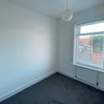 Rent 3 bedroom flat in North East England