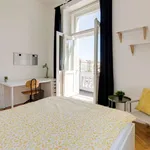 Rent a room of 92 m² in prague