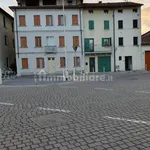 Affitto 5 camera appartamento di 150 m² in Pordenone