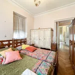 Rent 1 bedroom apartment of 180 m² in torino