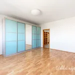 Pronajměte si 3 ložnic/e byt o rozloze 109 m² v Prague