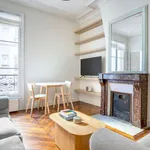 Rent 2 bedroom apartment of 61 m² in paris