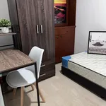 Rent 1 bedroom apartment of 6 m² in Singapore