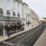 Rent 1 bedroom apartment of 40 m² in lisbon