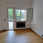 Rent 3 bedroom apartment of 83 m² in Recco