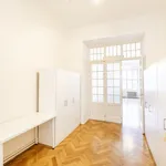 Pronajměte si 3 ložnic/e byt o rozloze 92 m² v Prague