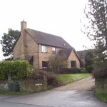 Rent 4 bedroom house in East Midlands