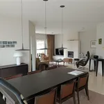 Maison de 640 m² avec 4 chambre(s) en location à MERCHTEM