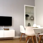 Rent 5 bedroom apartment of 75 m² in Seville