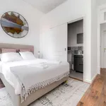 Rent 1 bedroom apartment of 50 m² in porto