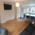 Rent 6 bedroom house in East Midlands