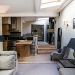 Rent 1 bedroom apartment of 41 m² in Paris