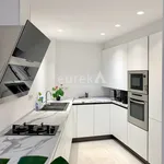 Rent 1 bedroom apartment of 90 m² in Athens