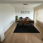 Huur 1 slaapkamer appartement van 77 m² in Geverik