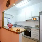 Rent a room of 180 m² in valencia