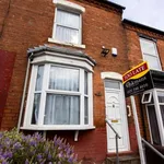 Rent 2 bedroom flat in West Midlands