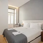 Rent 1 bedroom apartment of 52 m² in Porto