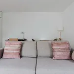 Appartement de 527 m² avec 1 chambre(s) en location à Paris