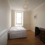 Rent 4 bedroom flat in Scotland