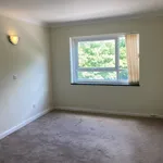 Rent 2 bedroom flat in Swansea