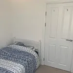 Rent 3 bedroom flat in Wales